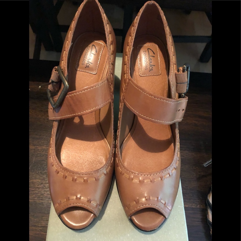 Clark’s bendables heels